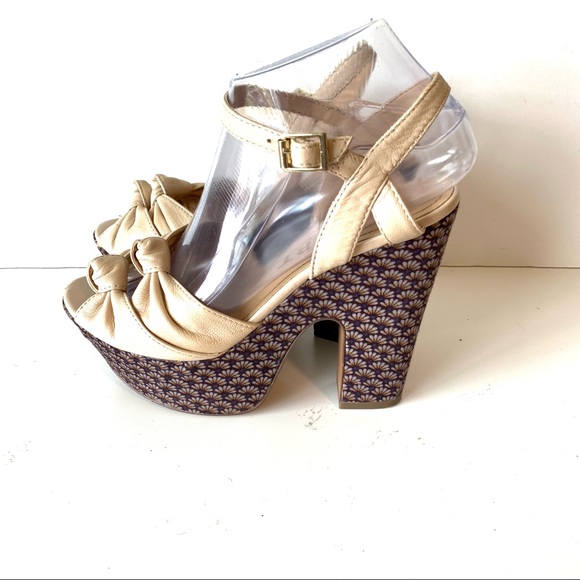 REPORT “Ray” Double Knot Peep Toe Platforms—SZ 6.5 - Picture 3 of 14